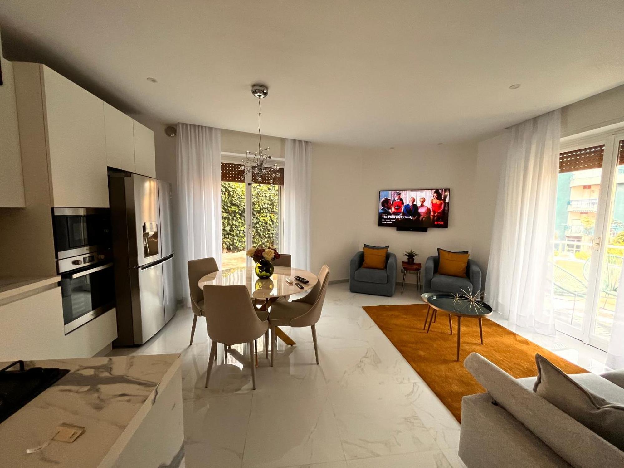 Vanecia'S Luxury Homestay Санремо Экстерьер фото