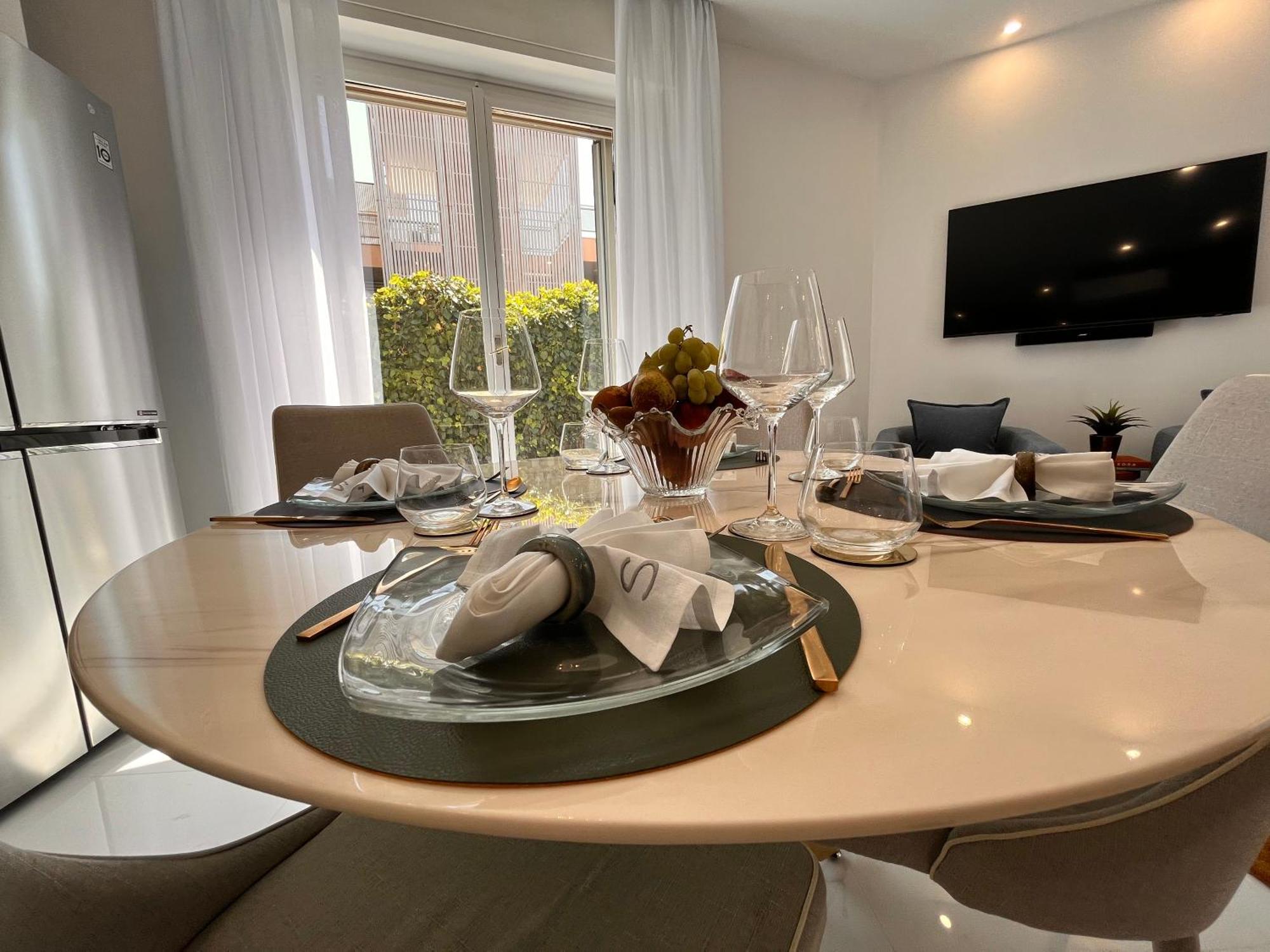 Vanecia'S Luxury Homestay Санремо Экстерьер фото